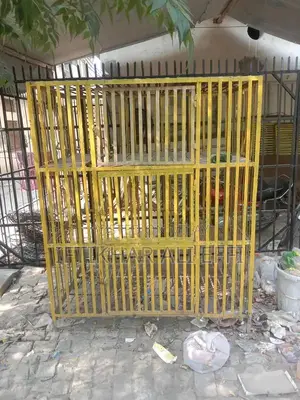 Iron Hen Cage - Sturdy Poultry Housing Solution