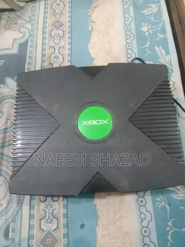Original Xbox Classic Gaming Console 2001 Model