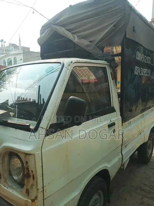 2009 Model Pickup Truck with New Engine and Standard Features