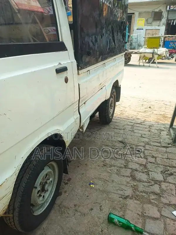 2009 Model Pickup Truck with New Engine and Standard Features