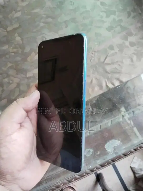 Affordable Oppo Smartphone with Modern Features