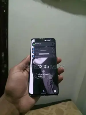 Advanced Smartphone with 48 MP Camera and High-Performance Specs