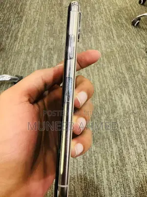 Apple iPhone XS 512GB Silver - Premium Smartphone