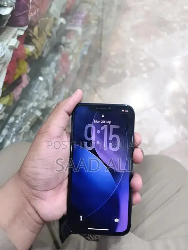 Refurbished iPhone 12 - 64GB, Good Condition, Original Display