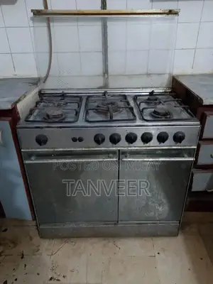 Used Cooking Range in Good Condition