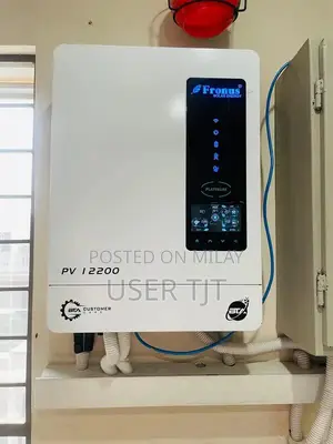 PV 12200 Hybrid Solar Inverter 10kW Single/Three Phase