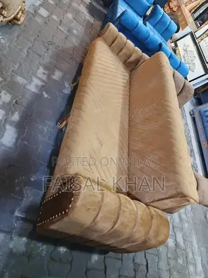 Photo - Sofa with Combed Diamond Foam Cushioning