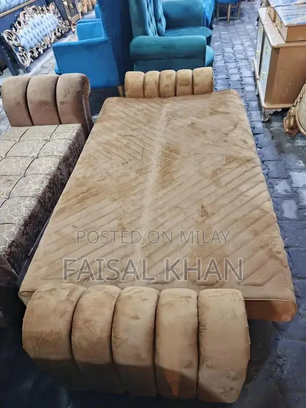 Sofa with Combed Diamond Foam Cushioning