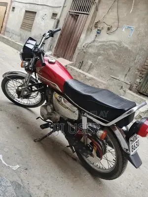 Honda 125cc Motorcycle - 2021 Model Excellent Condition