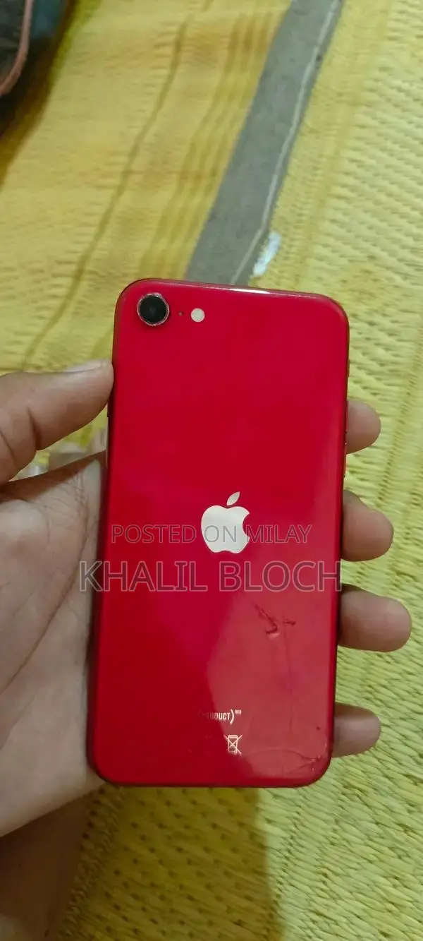 Apple iPhone SE 2020 64GB Smartphone with Minor Wear