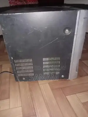 Sony amplifier off hai ye