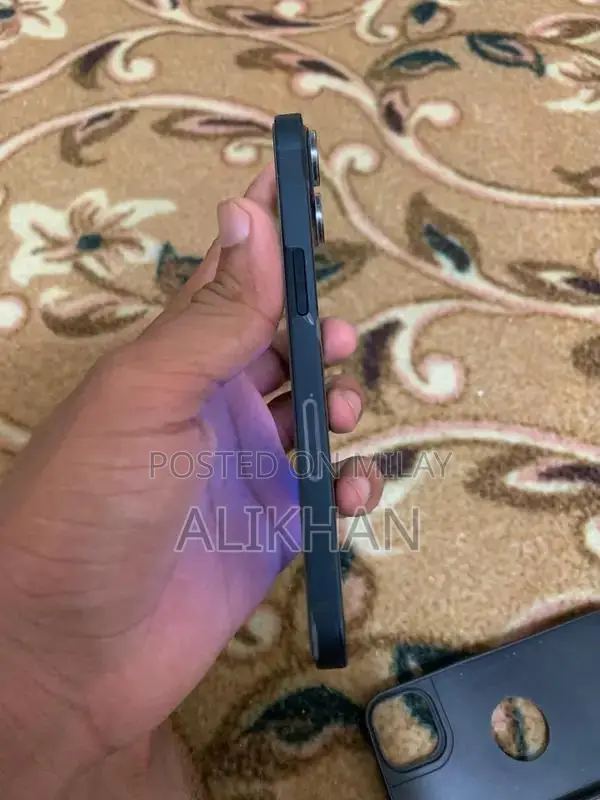 iPhone 13 128GB Factory Unlocked Smartphone