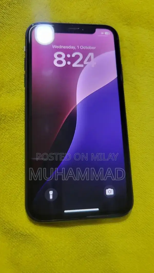 Apple iPhone XR 64GB Unlocked Smartphone