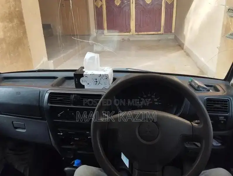 Mitsubishi Minicab Bravo Compact Van - Low Mileage 2008-2012 Model