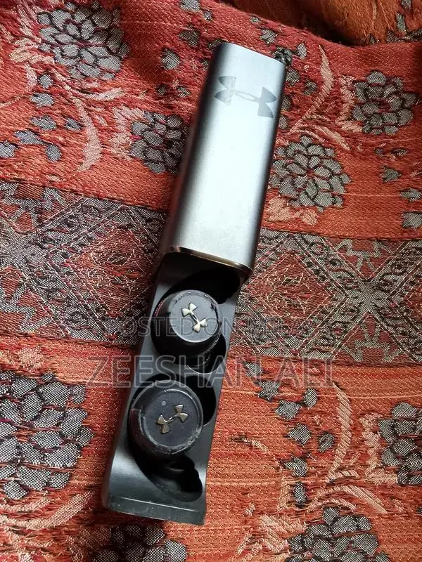 JBL Under Armour Wireless Sport Earbuds