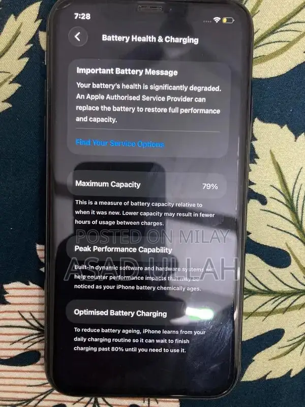 Apple iPhone 11 128GB Lightly Used Smartphone