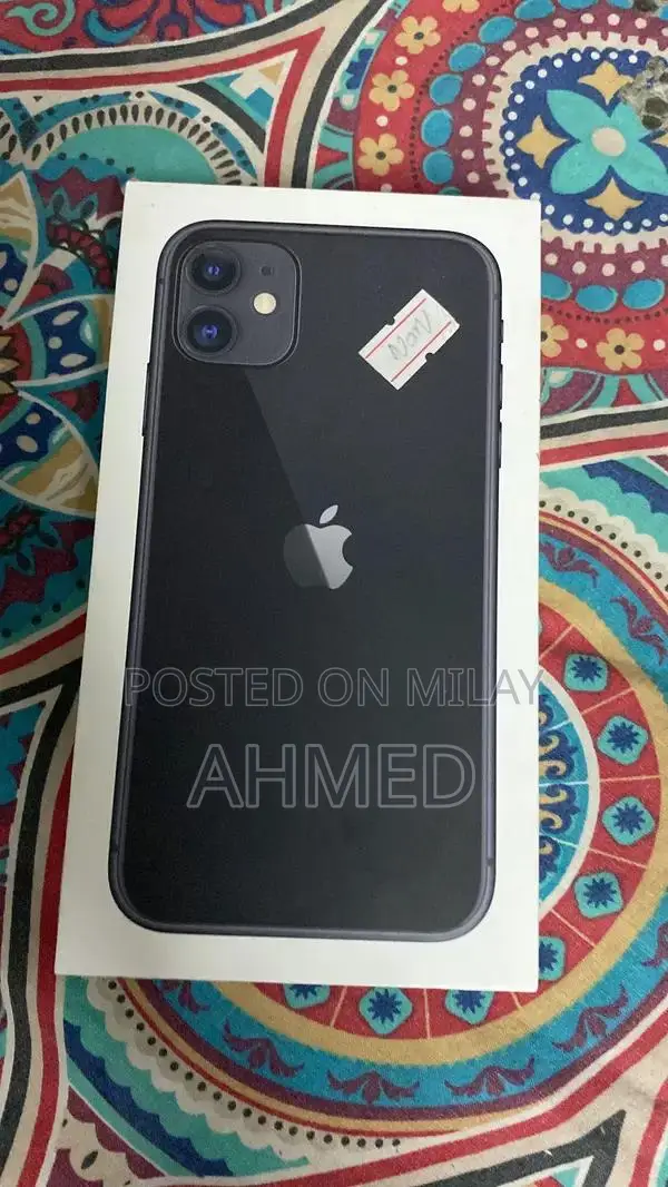 Apple iPhone 11 64GB Smartphone Excellent Condition Complete Set