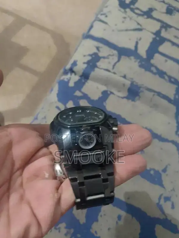 Invicta Bolt Men's Watch - Stylish Italian Design Brand New