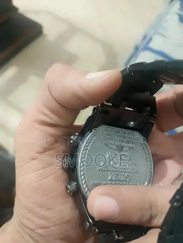 Invicta Bolt Men's Watch - Stylish Italian Design Brand New