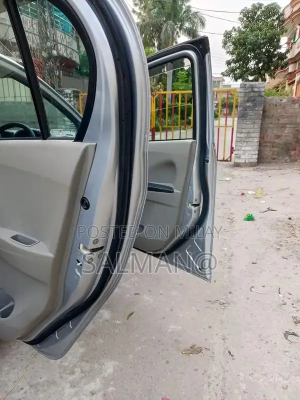 Daihatsu Mira ES 2016 Compact Hatchback with Advanced Features