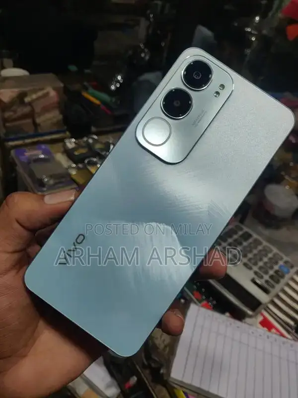 Vivo Y19s Smartphone - 4GB RAM + 128GB Storage