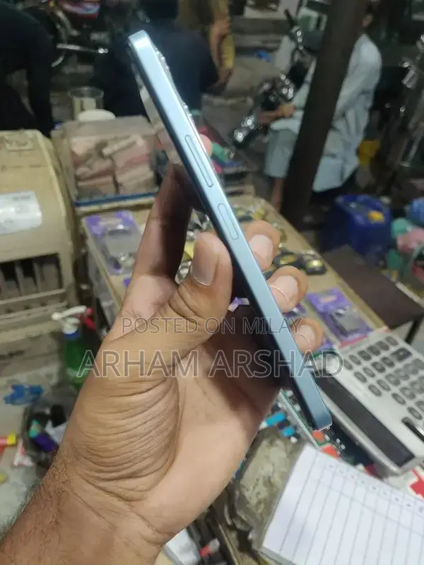 Vivo Y19s Smartphone - 4GB RAM + 128GB Storage