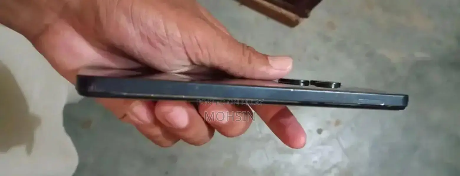 8+8 Mobile Device - Compact Smartphone with Charger