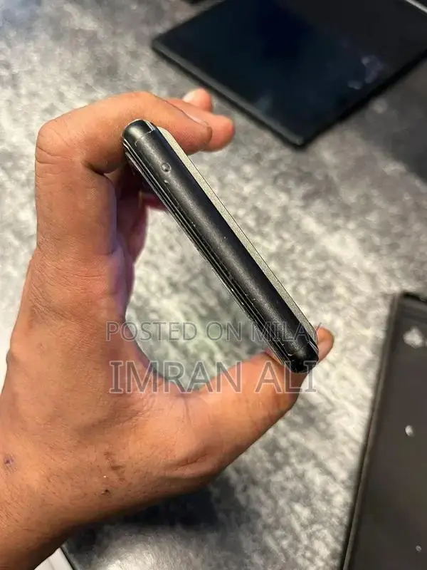 Google Pixel 6 Smartphone - High-Performance Mobile Device