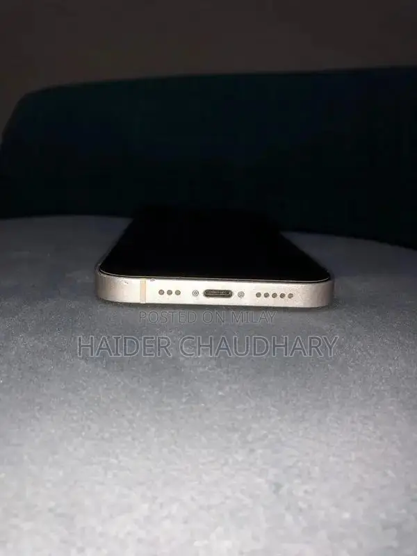 Apple iPhone 12 128GB Smartphone - Excellent Condition