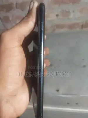 Apple iPhone 7 Plus Smartphone - Premium Mobile Device