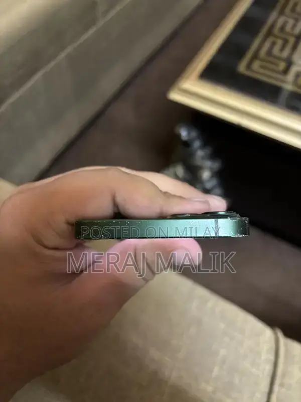 Apple iPhone 13 Smartphone - Lightly Used Condition