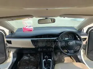 Photo - Toyota Corolla GLI Sedan 2017 Reliable Compact Car