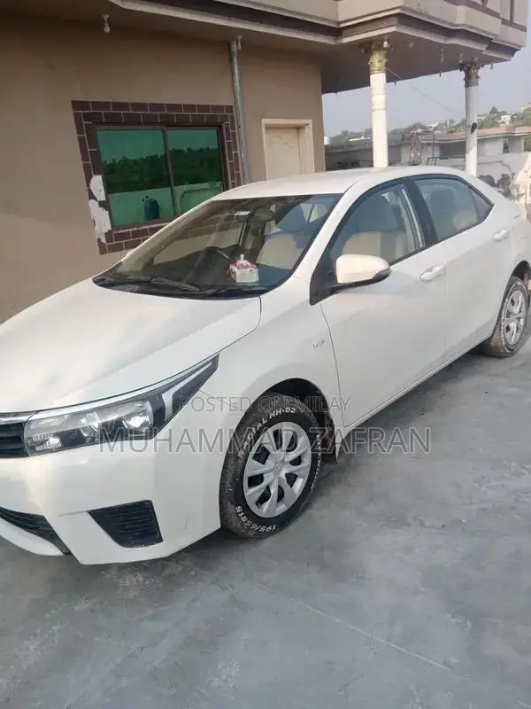 Toyota Corolla GLI Sedan 2017 Reliable Compact Car