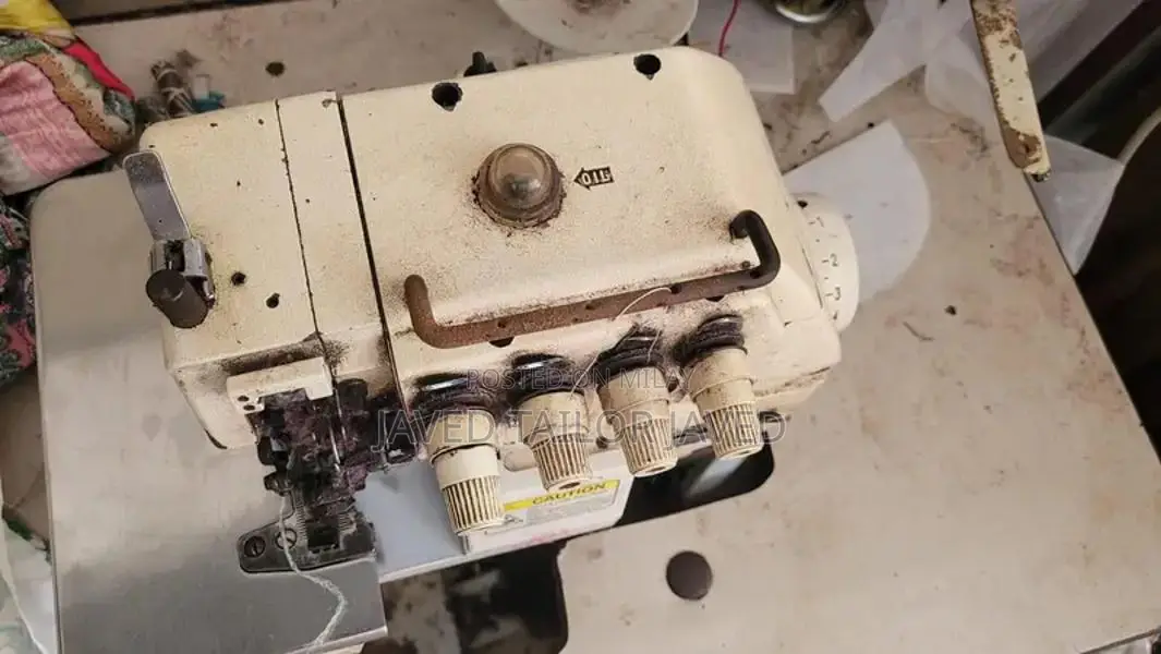 Industrial Overlocker Textile Sewing Machine