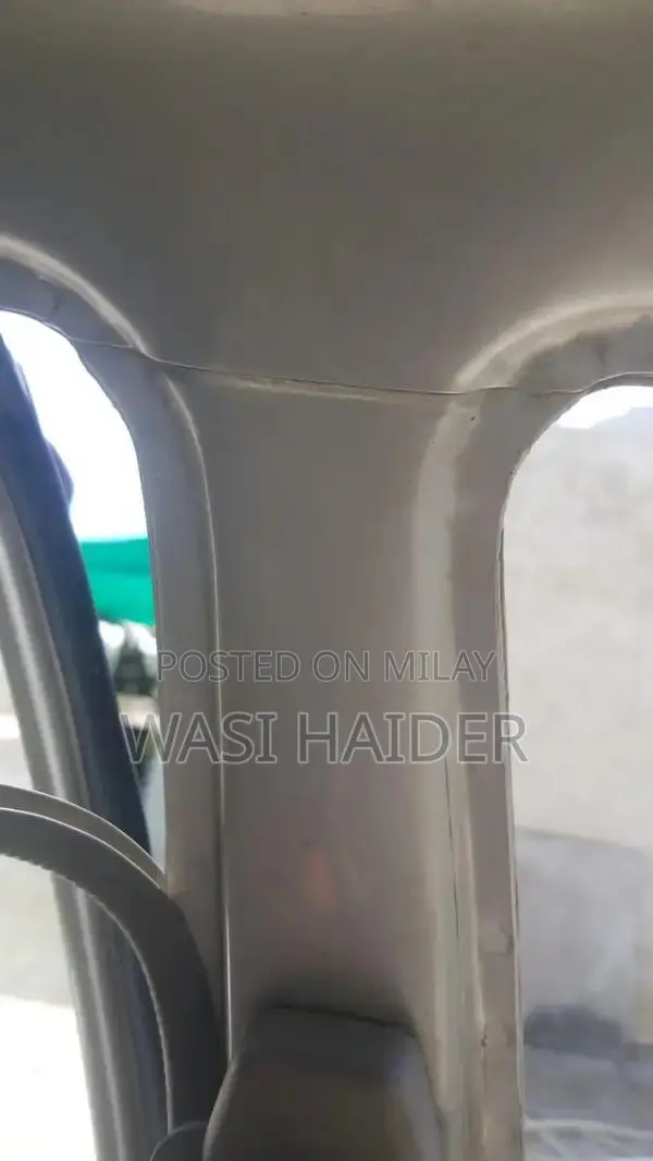 Suzuki Mehran 2005 Silver Sedan with Leather Seats and Power Features