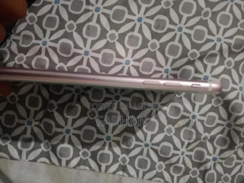 Apple iPhone 7 Plus Smartphone with Speaker and Home Button Repair