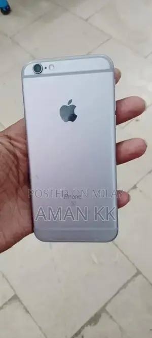 Apple iPhone 6s 64GB Smartphone - Good Condition