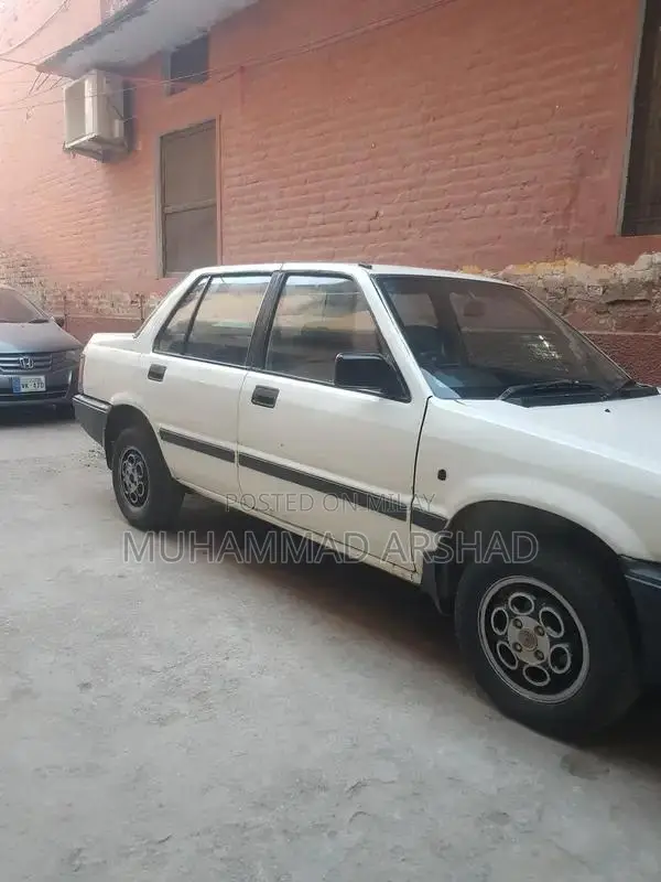 Honda Civic Sedan - Reliable Compact Car with Performance Rims