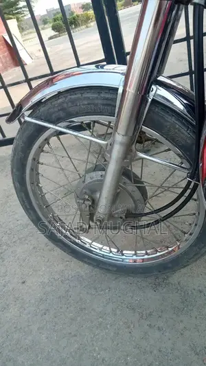 Honda 125cc Single Cylinder Motorcycle - Black