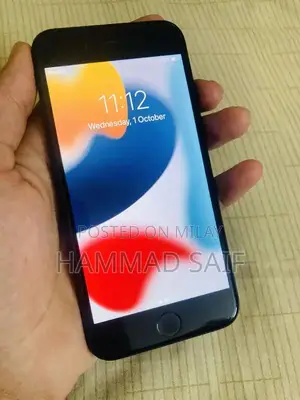 Photo - Apple iPhone 7 32GB Smartphone LLA Model