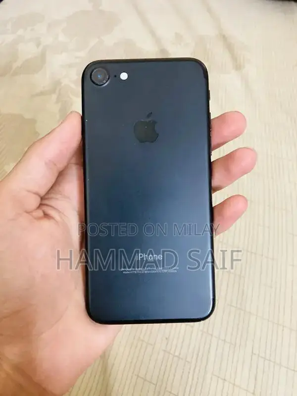 Apple iPhone 7 32GB Smartphone LLA Model