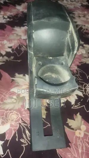 Portable Car Storage Box - Versatile Organizer for Bottles, Accessorie