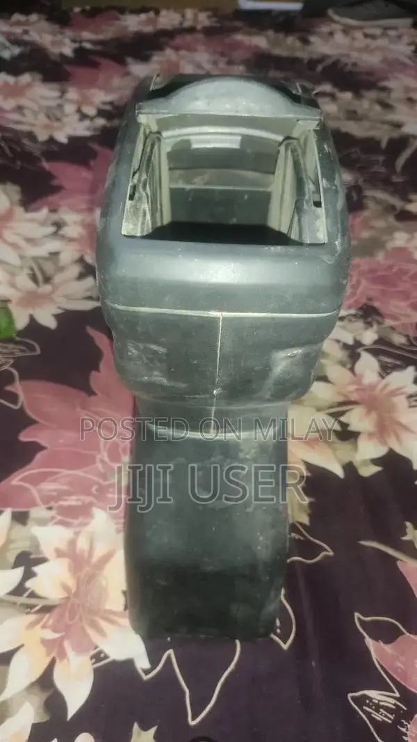 Portable Car Storage Box - Versatile Organizer for Bottles, Accessorie