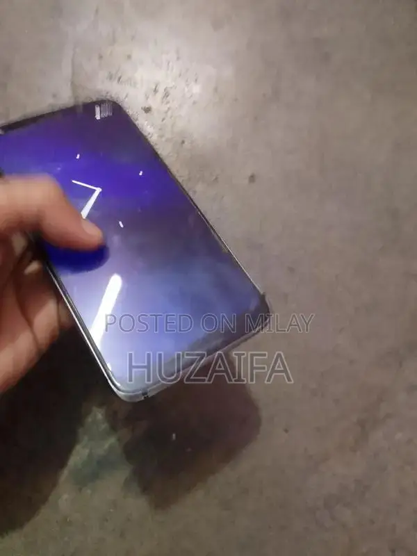 Motu Z3 Mobile Device Compact Smartphone