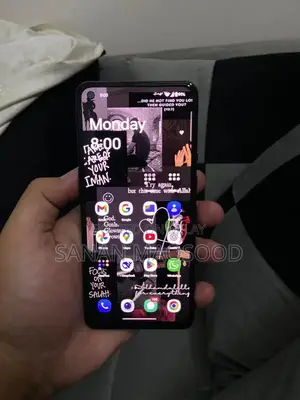 OnePlus 9 Smartphone with 120GB Storage and Functional Components