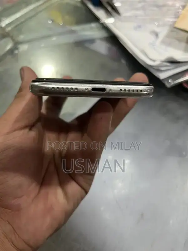 256GB Apple Smartphone with Face ID and Original Panel