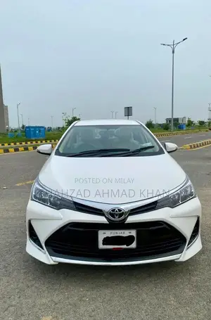 Photo - Toyota Corolla Altis 1.6 Sedan - Excellent Condition