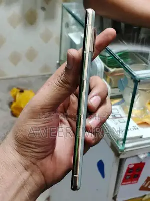 High-Performance Google Pixel 7 Pro Smartphone