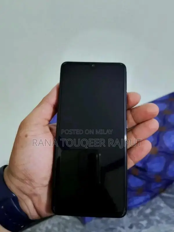 Samsung Galaxy A32 Smartphone with 128GB Storage