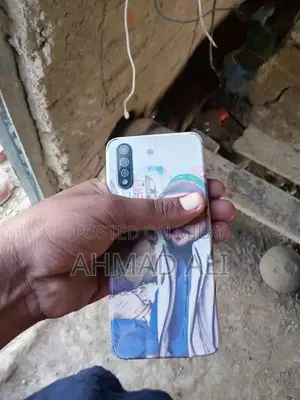 Smartphone with Panel Change and Camera Maintenance